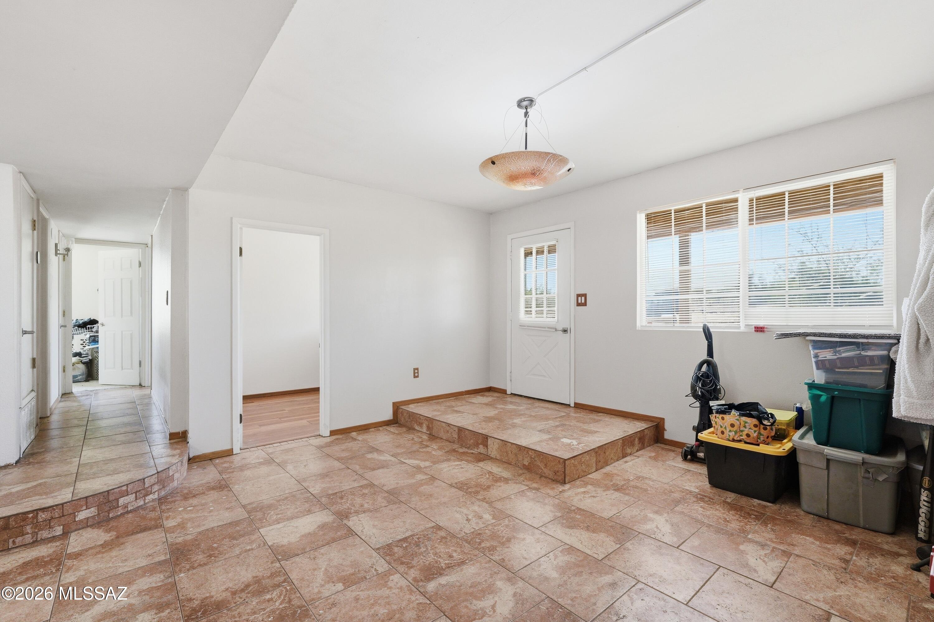 12010 West Hilltop Road Tucson, AZ 85736 - Photo 21 of 49