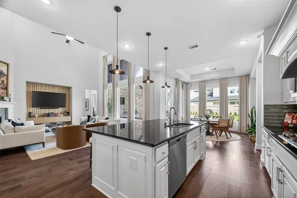$1,075,000 | 4919 Olive Province Lane, Manvel, TX 77578