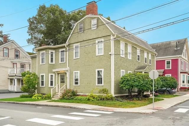 $484,900 | 45 Boardman Street, Unit 1, Newburyport, MA 01950