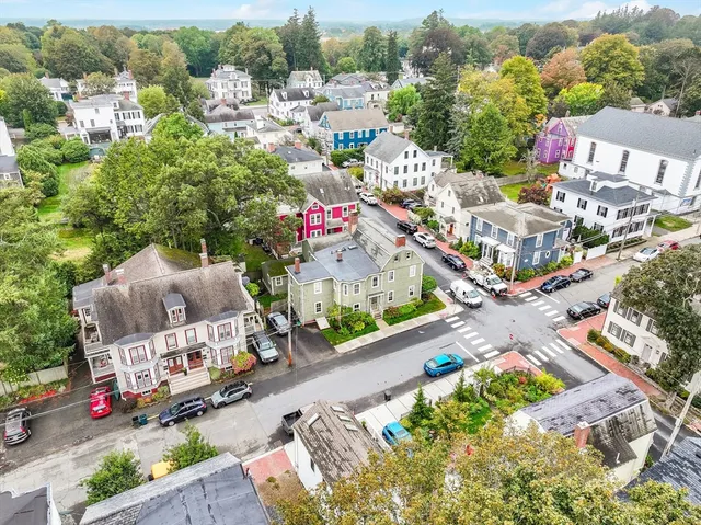 $484,900 | 45 Boardman Street, Unit 1, Newburyport, MA 01950