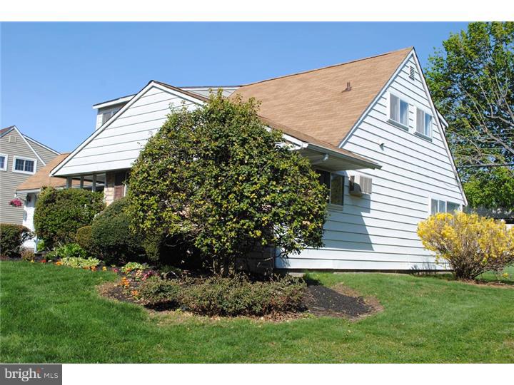 33 Hamlet Road Levittown, PA 19056 - Photo 15 of 15 Exterior Side