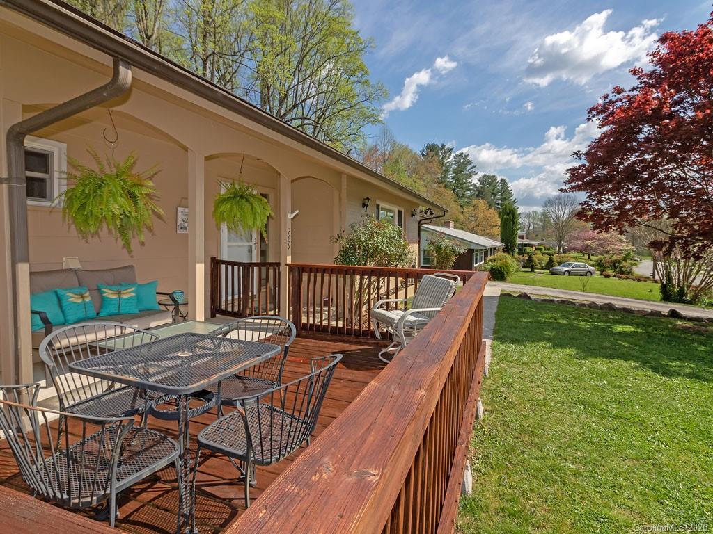 269 Allison Road Brevard, NC 28712 - Photo 11 of 34 Gallery Image 11