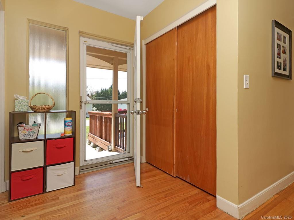 269 Allison Road Brevard, NC 28712 - Photo 12 of 34 Gallery Image 12