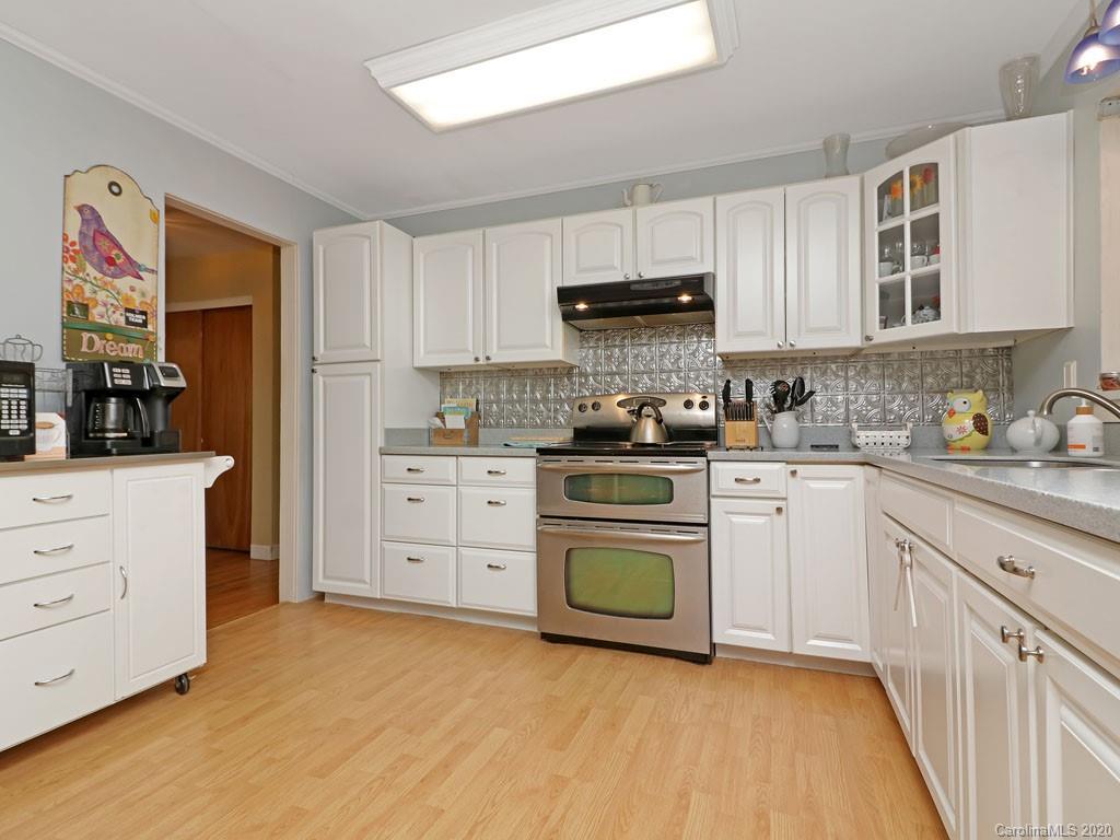 269 Allison Road Brevard, NC 28712 - Photo 22 of 34 Gallery Image 22