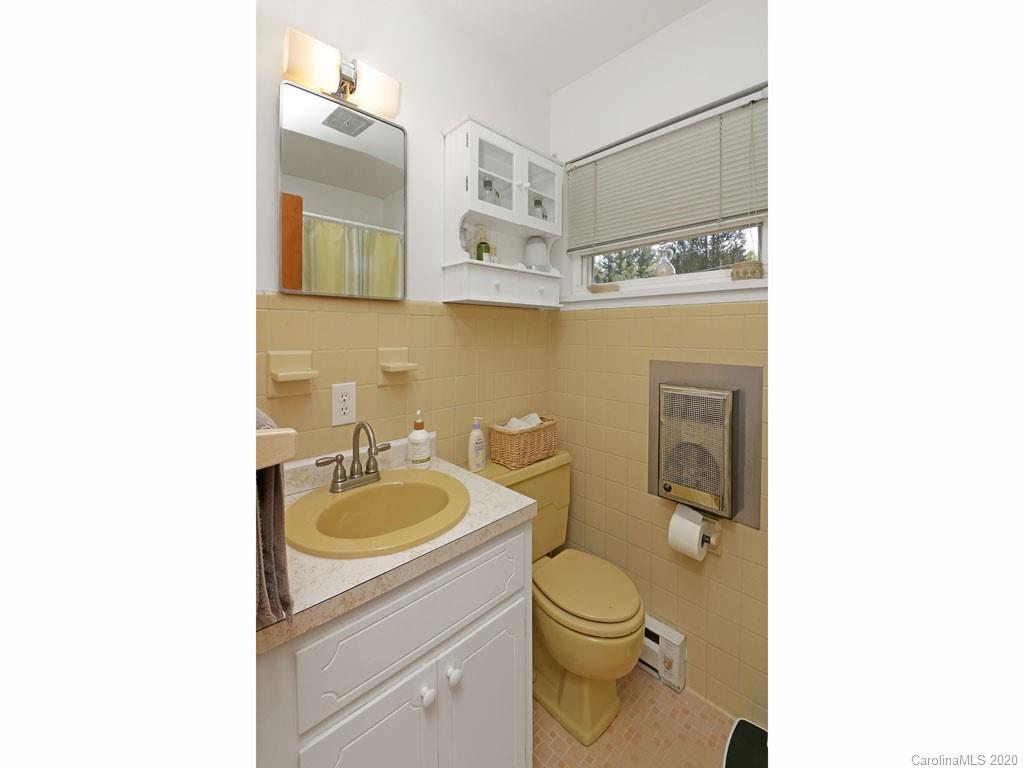 269 Allison Road Brevard, NC 28712 - Photo 30 of 34 Gallery Image 30