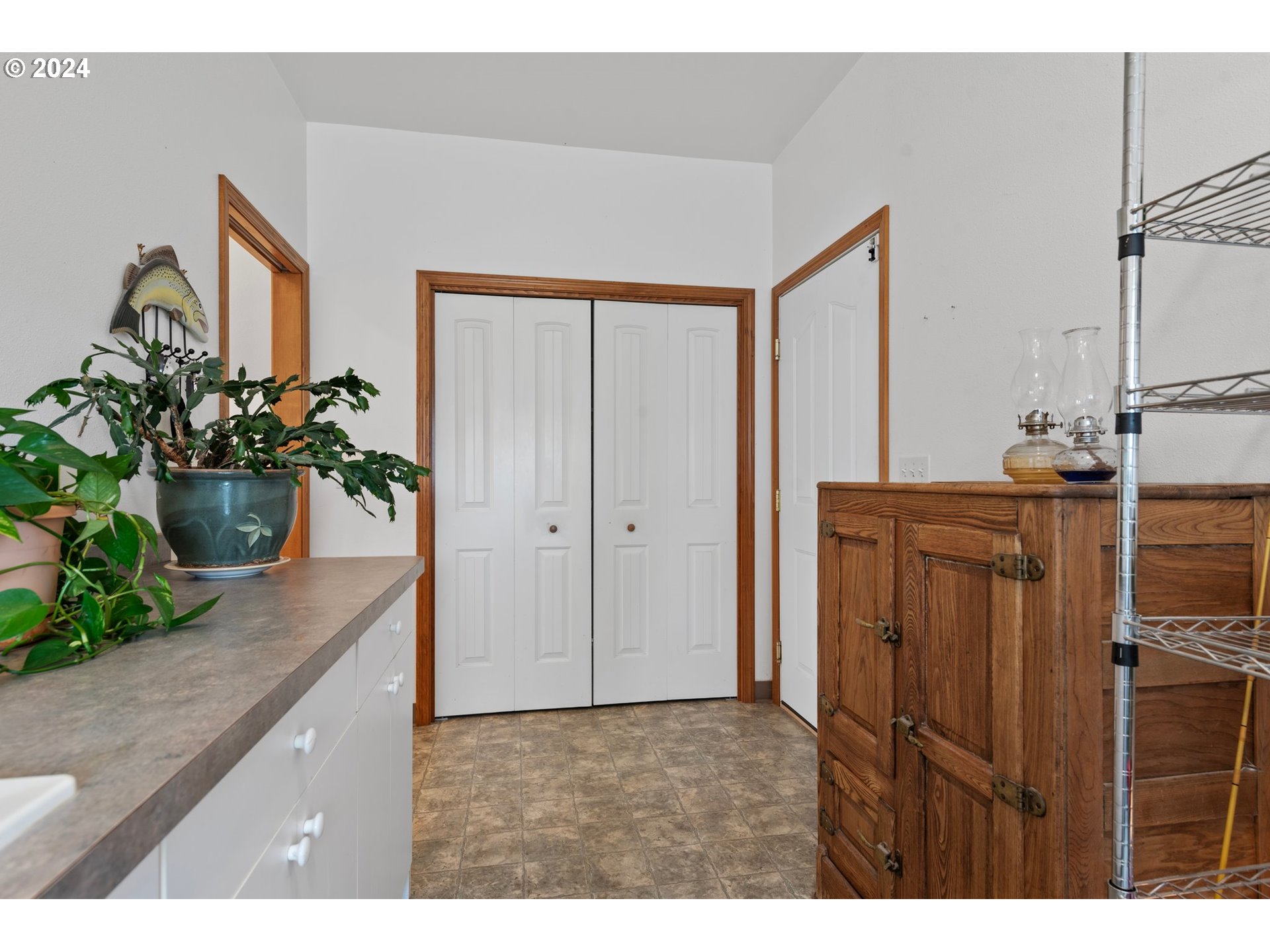 70795 Palmer Junction Road Elgin, OR 97827 - Photo 24 of 46 Utility Room