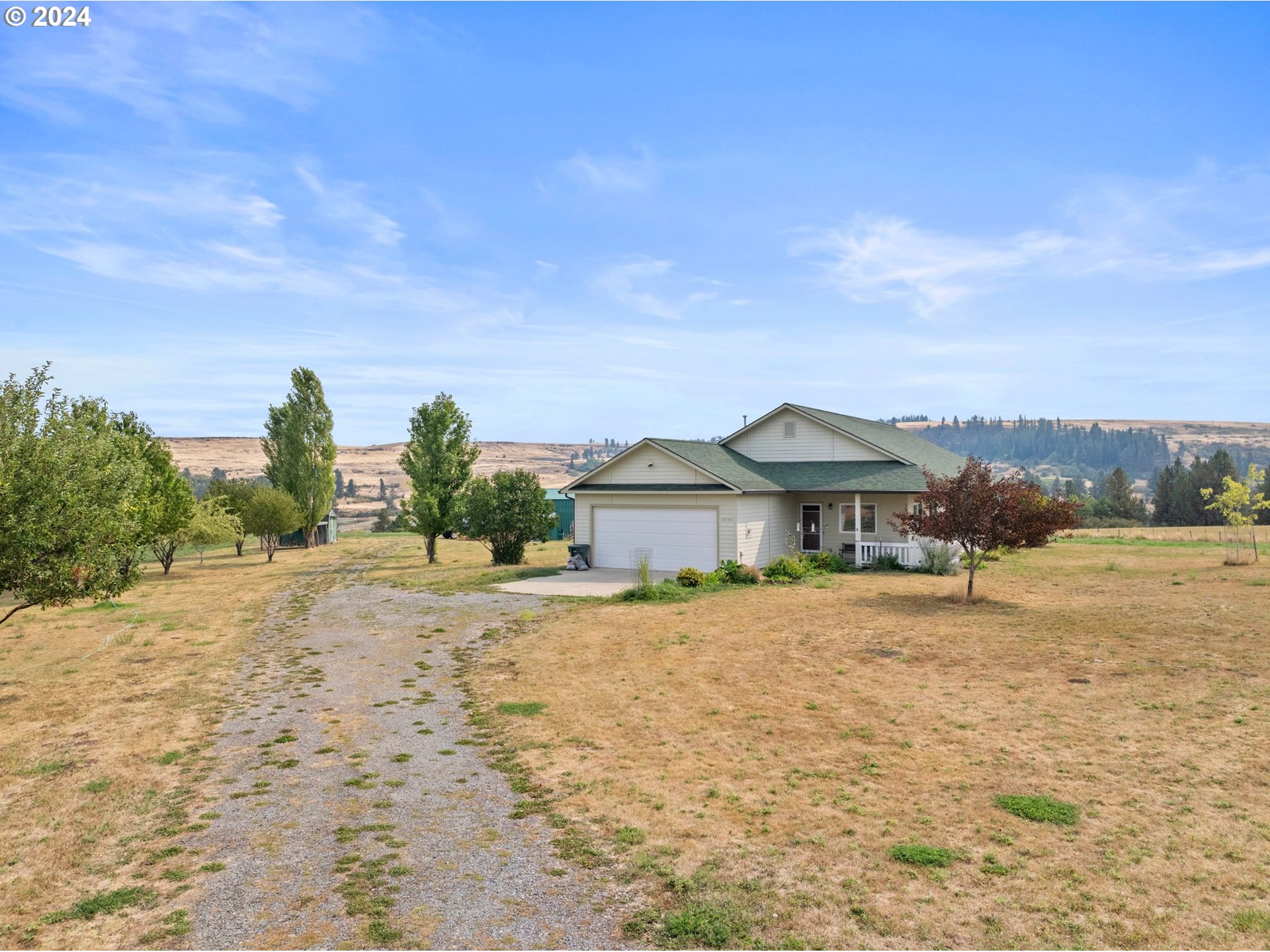 70795 Palmer Junction Road Elgin, OR 97827 - Photo 27 of 46 Driveway