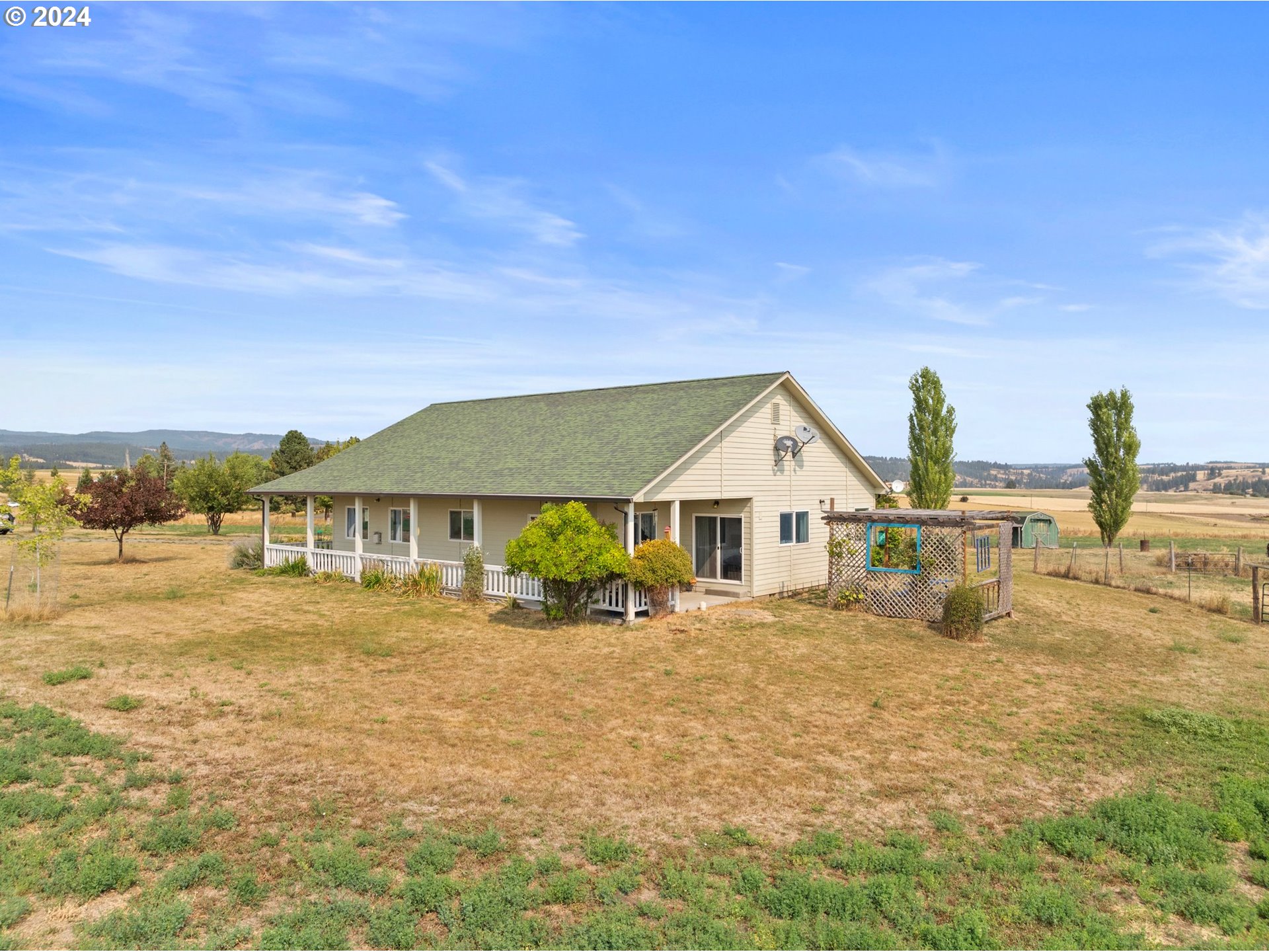 70795 Palmer Junction Road Elgin, OR 97827 - Photo 3 of 46 Front Yard