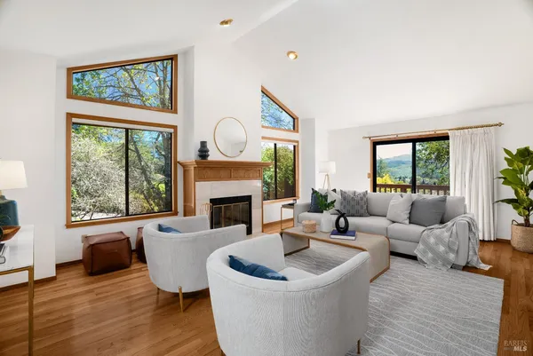 $1,245,000 | 1835 San Ramon Way, Santa Rosa, CA 95409
