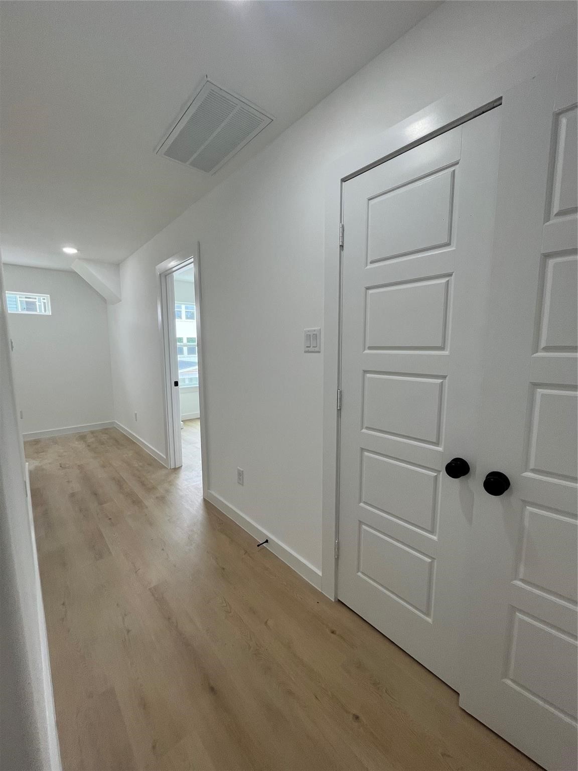 8605 Wileyvale Road, Unit B Houston, TX 77016 - Photo 7 of 22