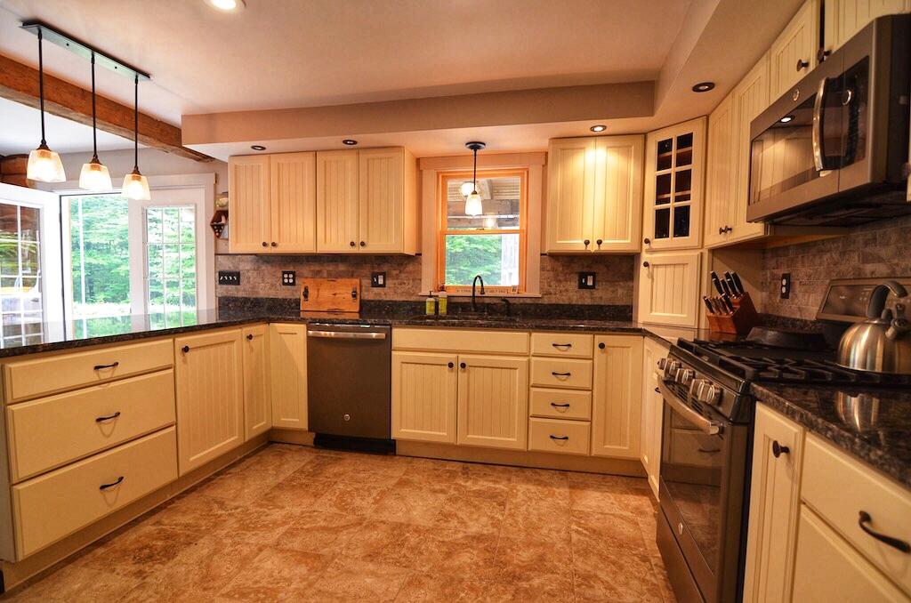 35 Wesserunsett Road Madison, ME 04950 - Photo 6 of 19 Kitchen