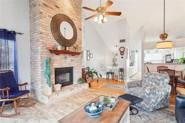 $1,900 | 2005 Audubon Trace, Unit 2005, Jefferson, LA 70121