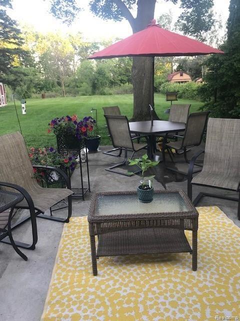 7051 Hatchery Road Waterford, MI 48327 - Photo 16 of 20 IMG_6909_Original.jpg