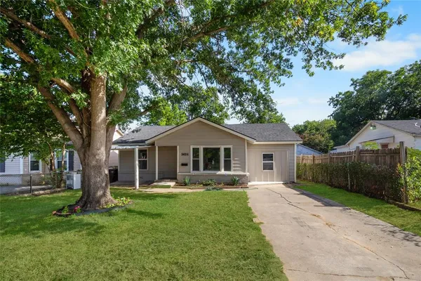 $229,000 | 5624 South Hampshire Boulevard, Fort Worth, TX 76112