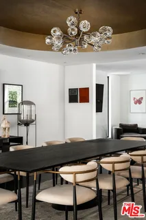 $10,599,999 | 810 North Orlando Avenue, West Hollywood, CA 90069