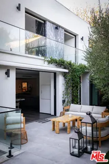 $10,599,999 | 810 North Orlando Avenue, West Hollywood, CA 90069