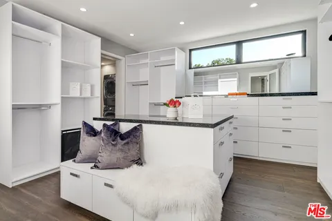 $10,599,999 | 810 North Orlando Avenue, West Hollywood, CA 90069