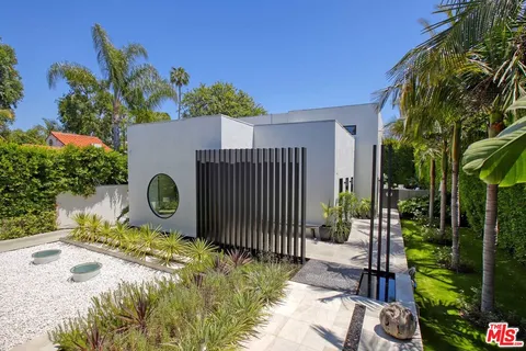 $10,599,999 | 810 North Orlando Avenue, West Hollywood, CA 90069
