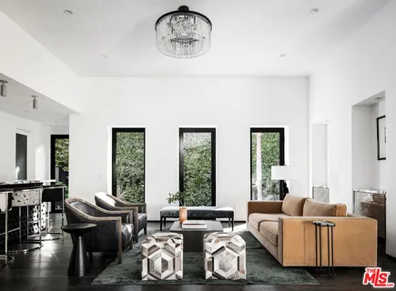 $10,599,999 | 810 North Orlando Avenue, West Hollywood, CA 90069