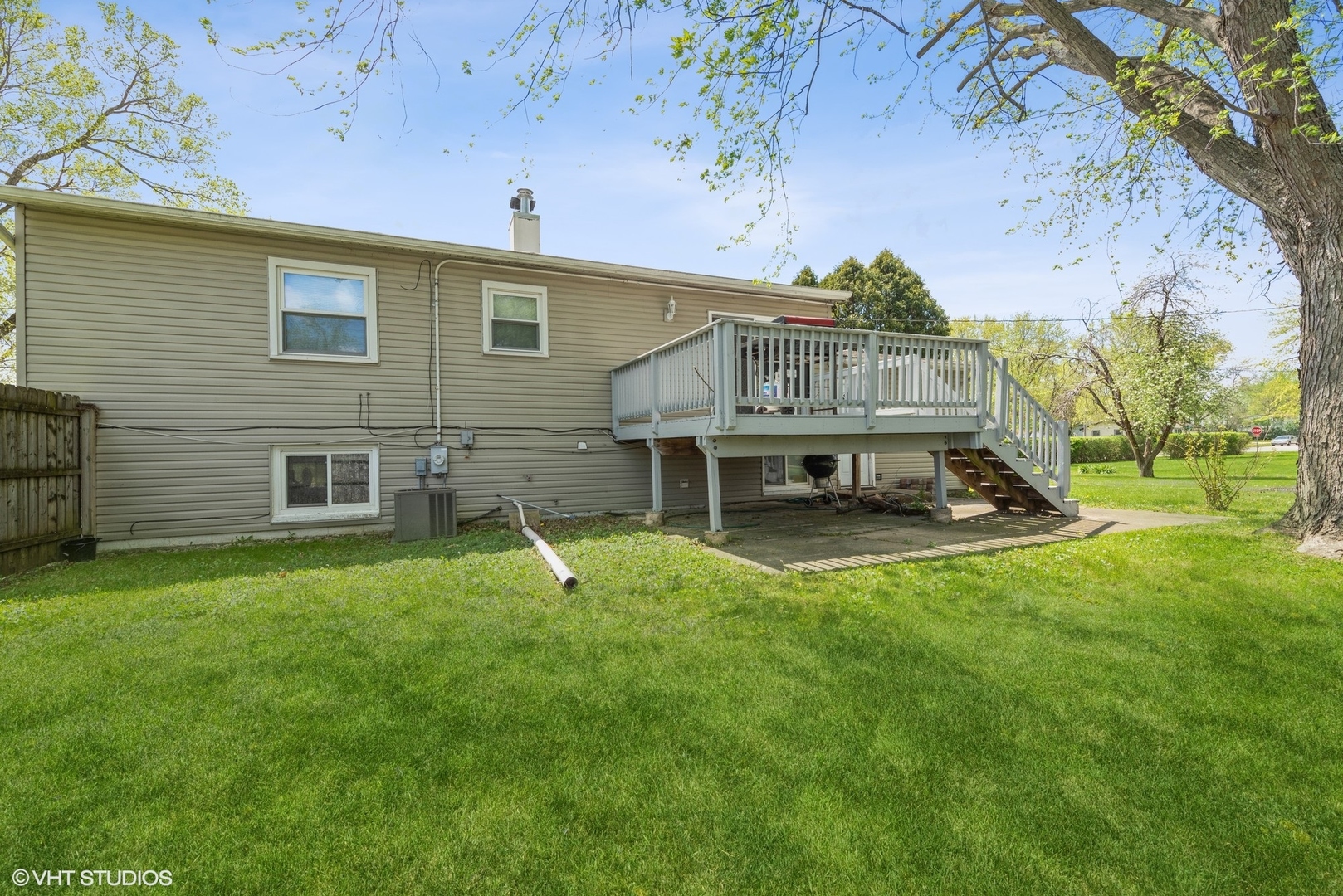 18524 West Geier Road Gurnee, IL 60031 - Photo 10 of 10 a view of a house with a backyard