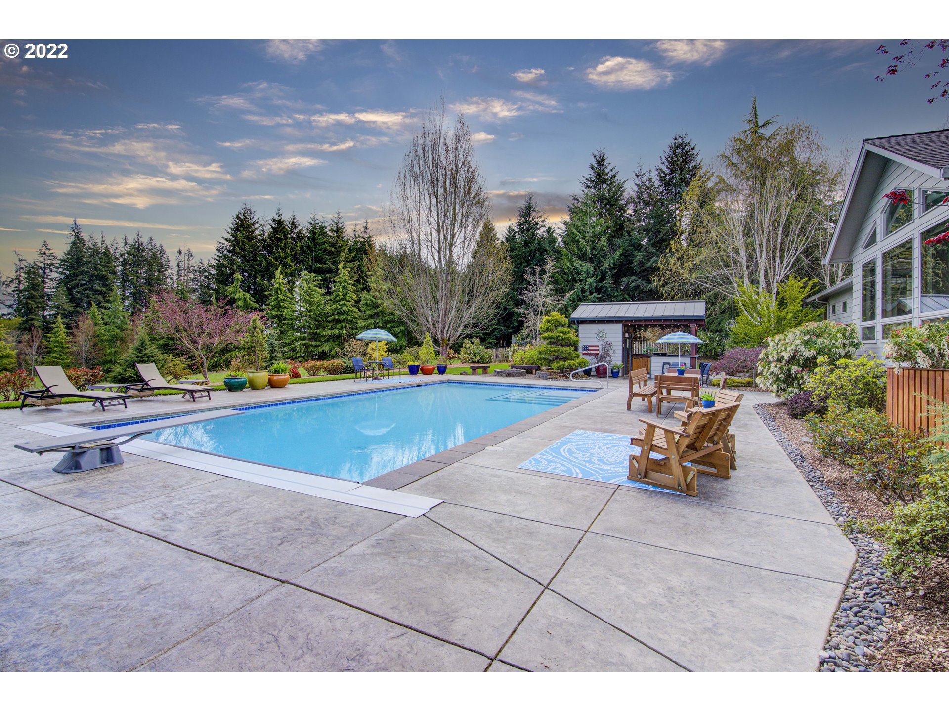 19601 Northeast 42nd Court Ridgefield, WA 98642 - Photo 7 of 32 a view of a terrace with sitting area