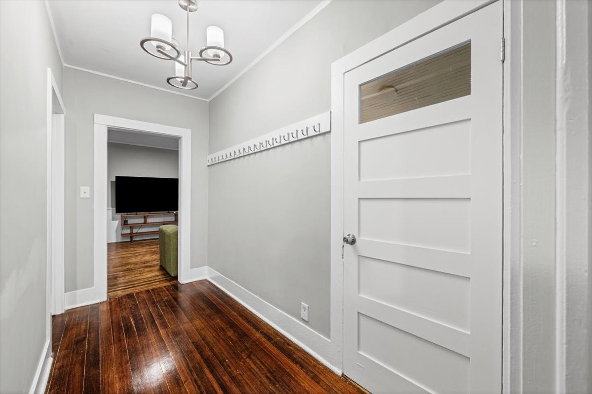 1235 Leon Place Evanston, IL 60201 - Photo 34 of 34 Gallery Image 34