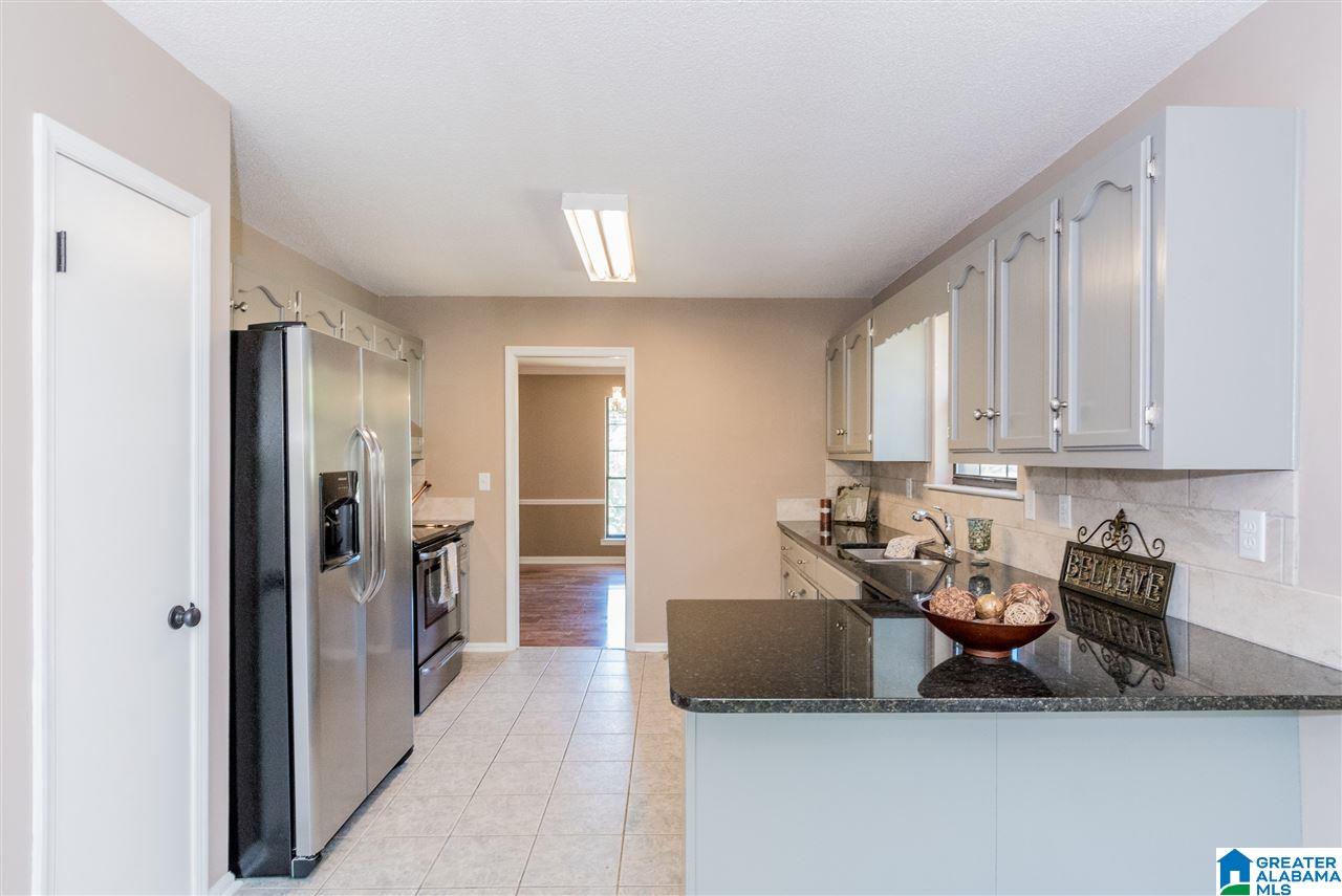 8231 Wade Road Warrior, AL 35180 - Photo 13 of 32