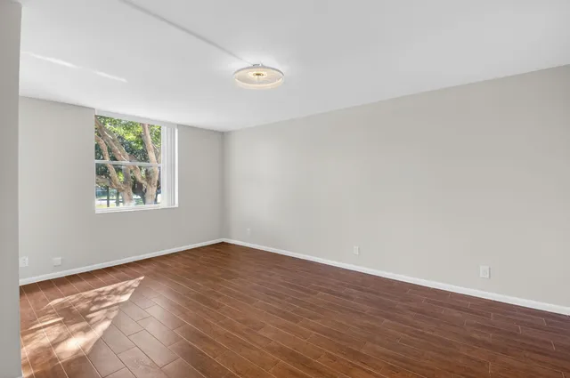 $2,300 | 5260 Northwest 2nd Avenue, Unit 206, Boca Raton, FL 33487