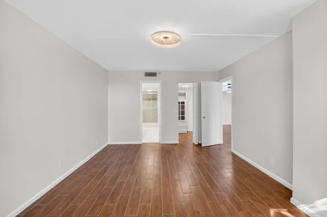 $2,300 | 5260 Northwest 2nd Avenue, Unit 206, Boca Raton, FL 33487