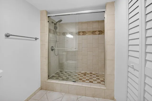$2,300 | 5260 Northwest 2nd Avenue, Unit 206, Boca Raton, FL 33487