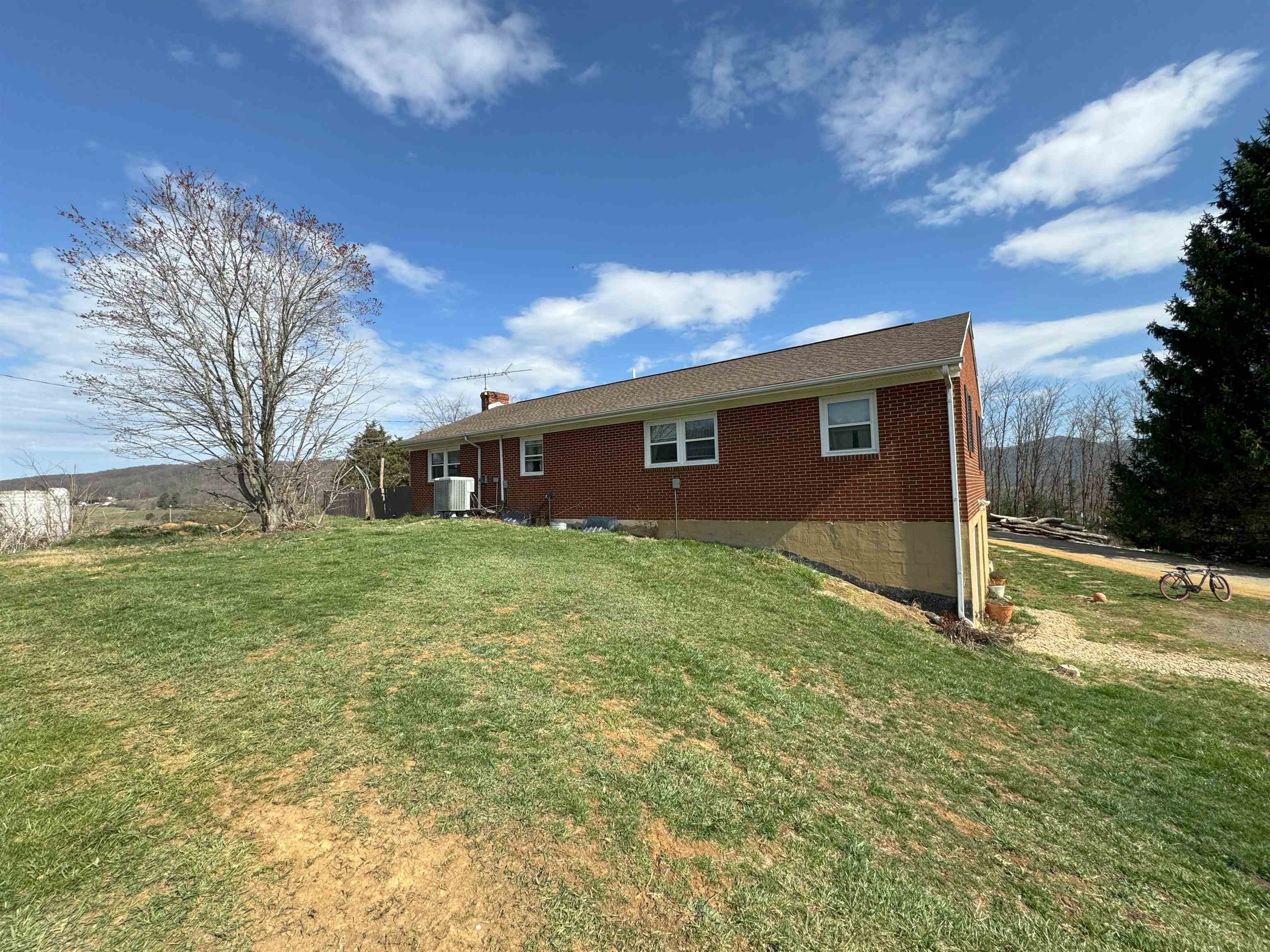 278 Sterrett Road Fairfield, VA 24435 - Photo 7 of 21 Gallery Image 7