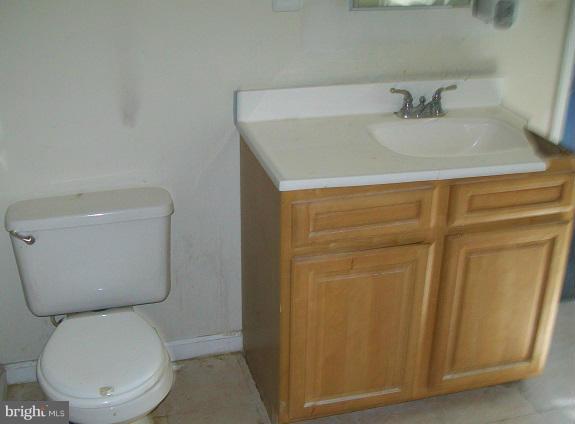 8214 Watersedge Road Baltimore, MD 21222 - Photo 14 of 14 Bath