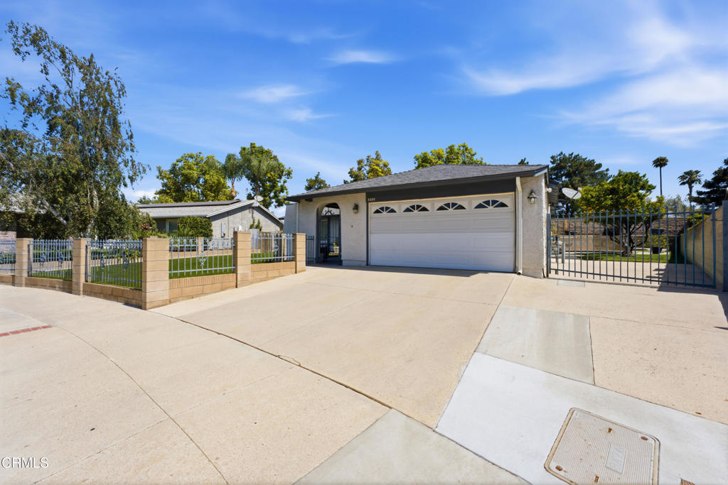 3695 Semple Street Simi Valley, CA 93063 - Photo 3 of 49