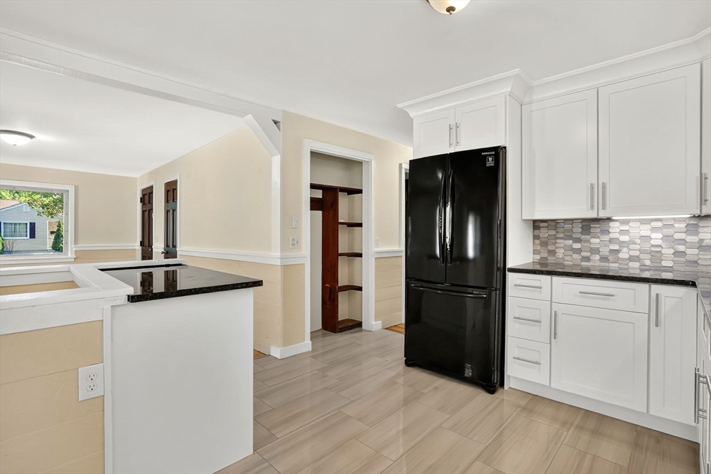11 West Canton Circle Springfield, MA 01104 - Photo 14 of 36 Gallery Image 14