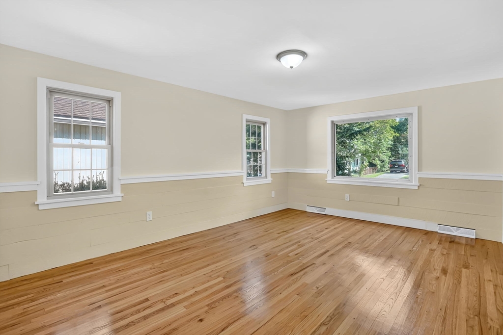 11 West Canton Circle Springfield, MA 01104 - Photo 18 of 36 Gallery Image 18