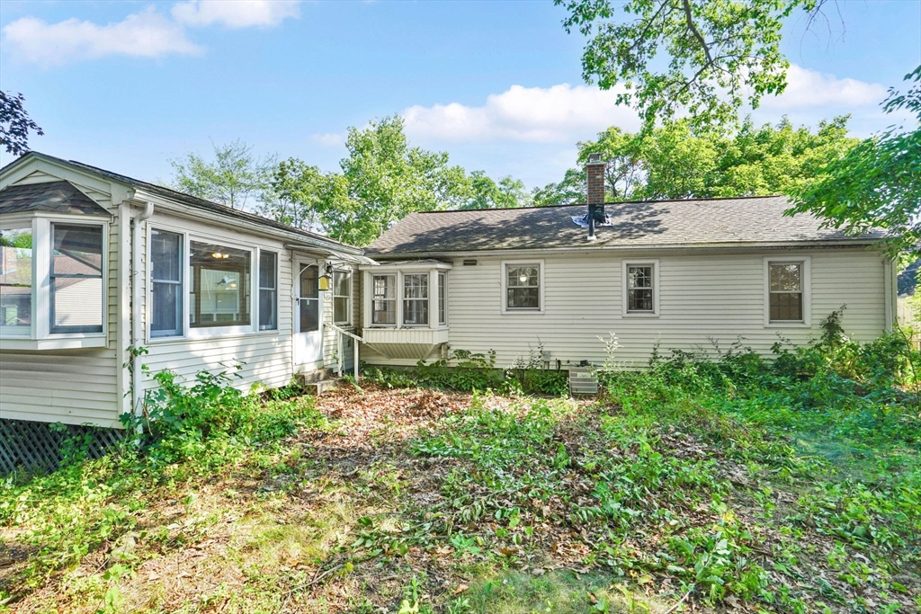 11 West Canton Circle Springfield, MA 01104 - Photo 5 of 36 Gallery Image 5