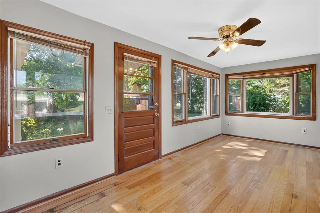11 West Canton Circle Springfield, MA 01104 - Photo 9 of 36 Gallery Image 9