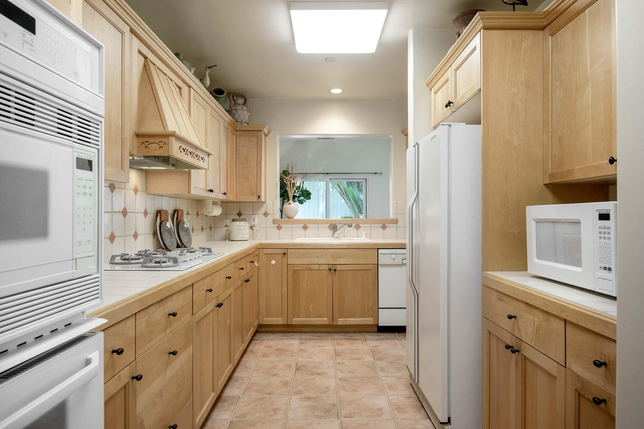67 Olive Mill Road Santa Barbara, CA 93108 - Photo 9 of 33 Kitchen