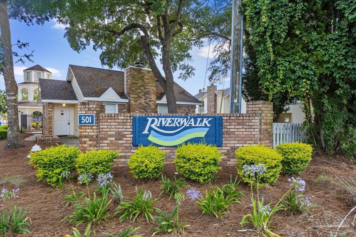 501 East Burgess Road, Unit C8 Pensacola, FL 32504 - Photo 2 of 33