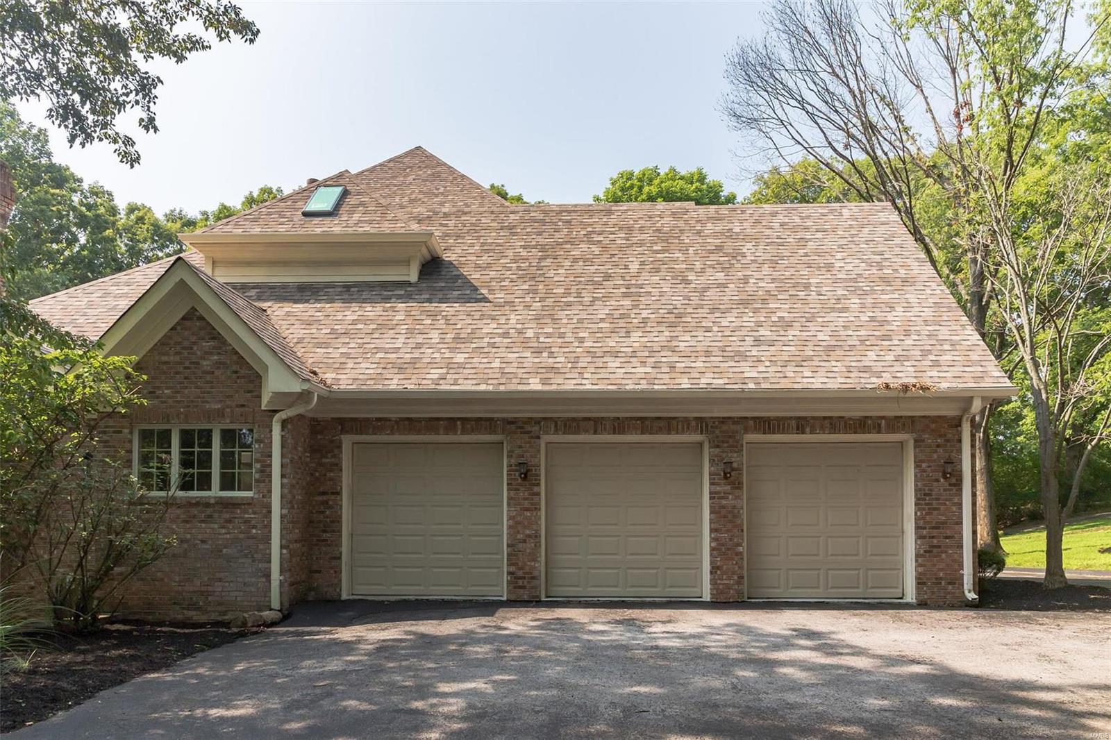 1507 Pacland Ridge Court Chesterfield, MO 63005 - Photo 2 of 32 Gallery Image 2