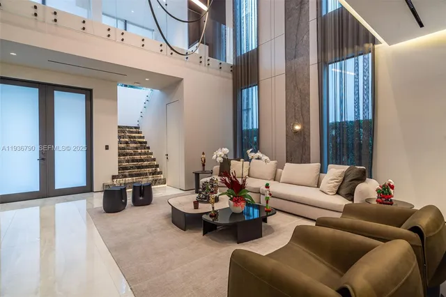 $4,275,000 | 10540 Northwest 67th Terrace, Doral, FL 33178