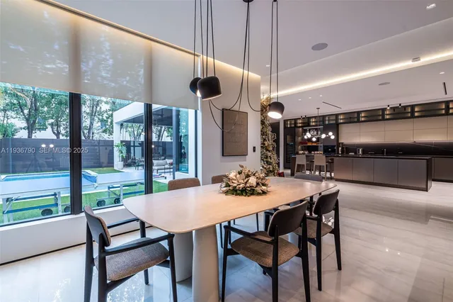 $4,275,000 | 10540 Northwest 67th Terrace, Doral, FL 33178