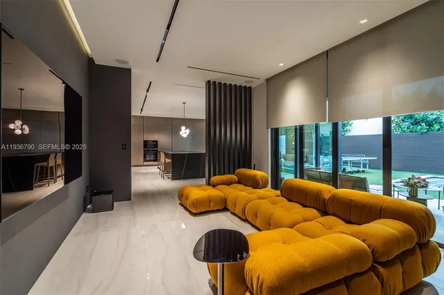 $4,275,000 | 10540 Northwest 67th Terrace, Doral, FL 33178