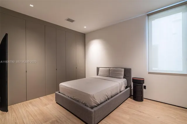 $4,275,000 | 10540 Northwest 67th Terrace, Doral, FL 33178