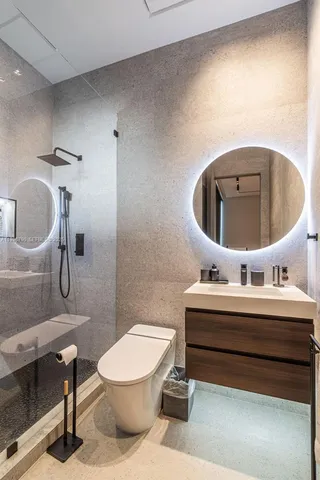 $4,275,000 | 10540 Northwest 67th Terrace, Doral, FL 33178