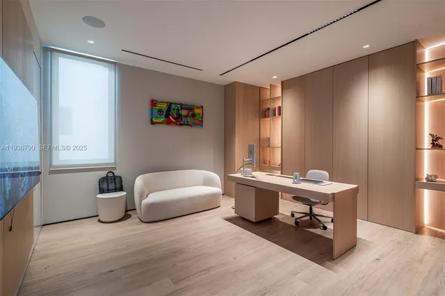 $4,275,000 | 10540 Northwest 67th Terrace, Doral, FL 33178