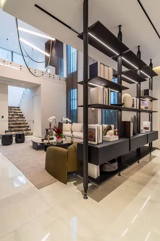 $4,275,000 | 10540 Northwest 67th Terrace, Doral, FL 33178