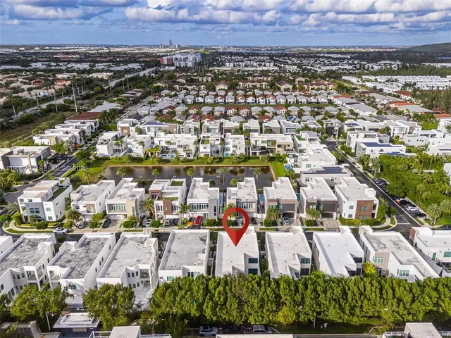 $4,275,000 | 10540 Northwest 67th Terrace, Doral, FL 33178