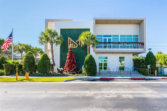 $4,275,000 | 10540 Northwest 67th Terrace, Doral, FL 33178