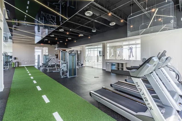 $4,275,000 | 10540 Northwest 67th Terrace, Doral, FL 33178